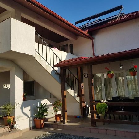 Отель Casa Dragon Сулина Экстерьер фото